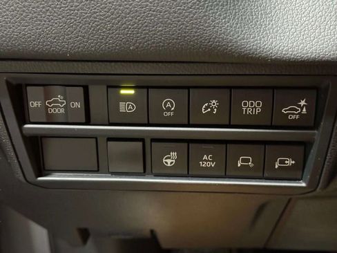 Used 2022 Toyota Tundra Limited image 20