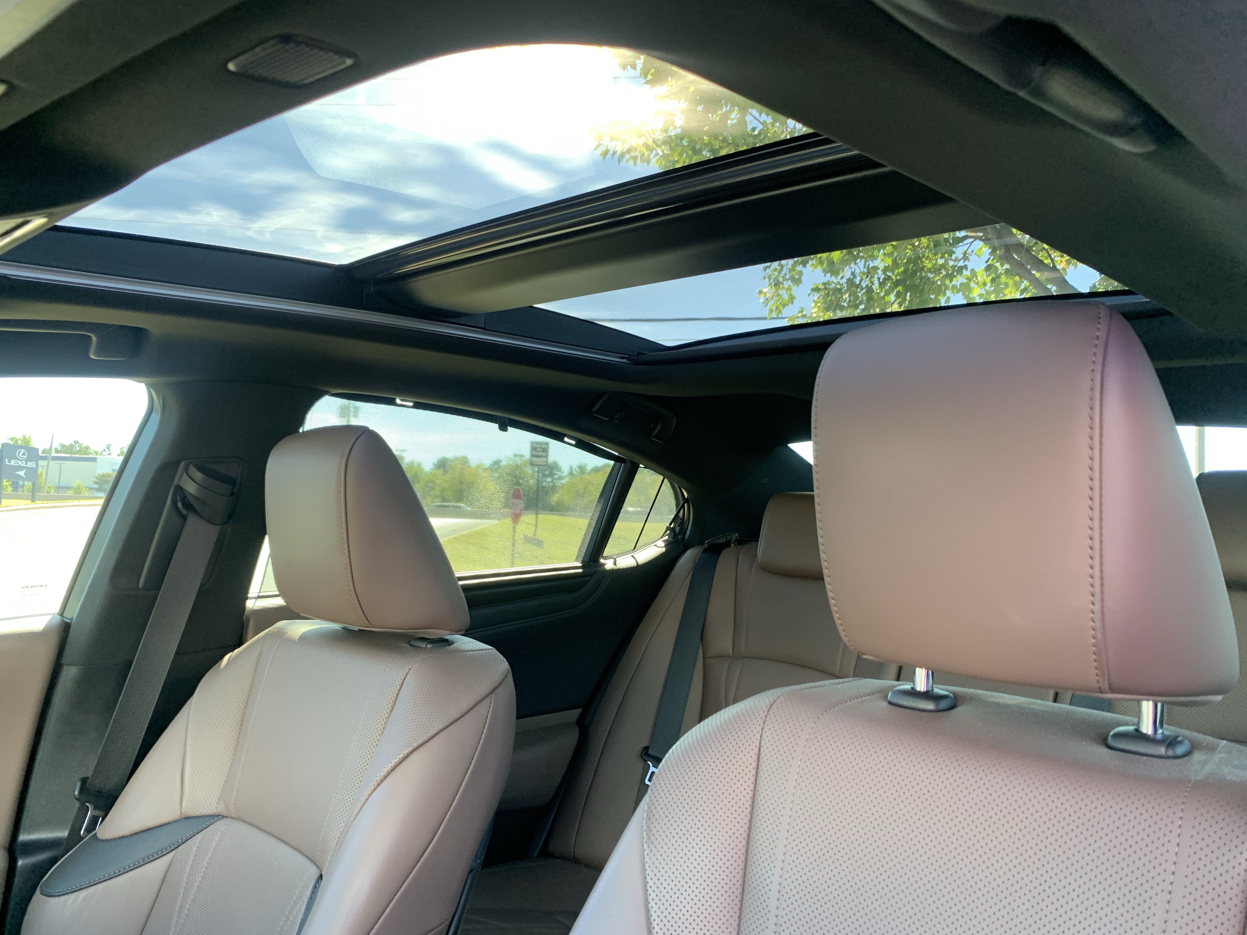Used 2025 Lexus ES 350 Ultra Luxury FWD image 28