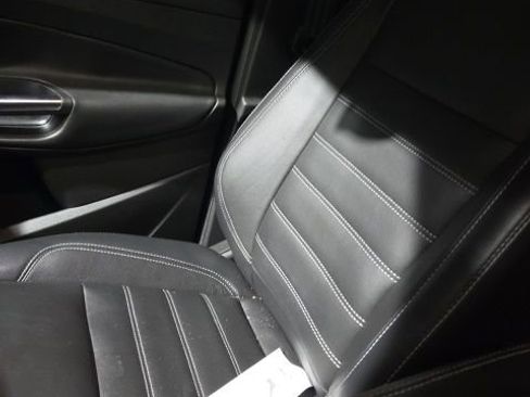 Used 2018 Ford Escape Titanium w/ Ford Safe & Smart Package image 21