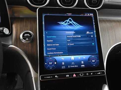 Used 2024 Mercedes-Benz GLC 300 image 11