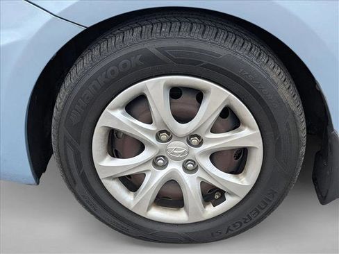 Used 2014 Hyundai Accent GLS image 10