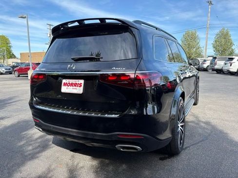 Used 2025 Mercedes-Benz GLS 580 4MATIC image 4