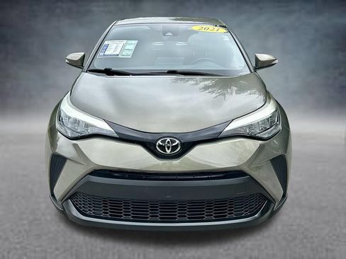 Used 2021 Toyota C-HR XLE FWD image 2