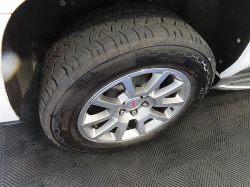 Used 2020 GMC Yukon XL Denali RWD image 8