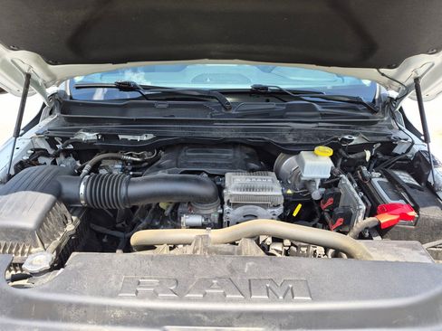 Used 2022 RAM 1500 Laramie AWD/4WD image 39