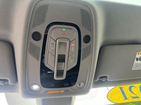 Used 2021 Audi A4 2.0T Premium w/ Convenience Package image 19