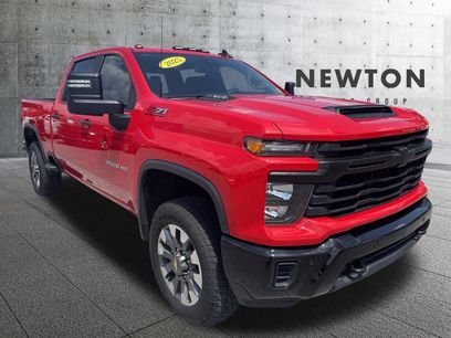 Used 2025 Chevrolet Silverado 2500 Custom w/ Custom Value Package