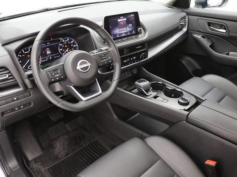 Used 2024 Nissan Rogue SV w/ SV Premium Package AWD/4WD image 15