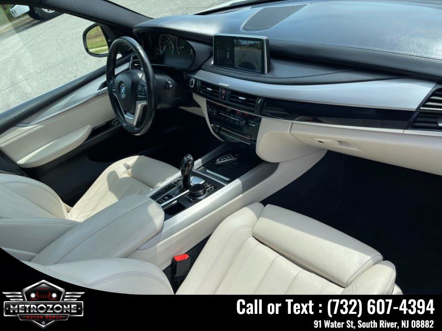 Used 2017 BMW X5 xDrive50i w/ Executive Package AWD/4WD image 24