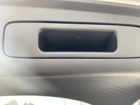 New 2026 Honda HR-V LX image 23