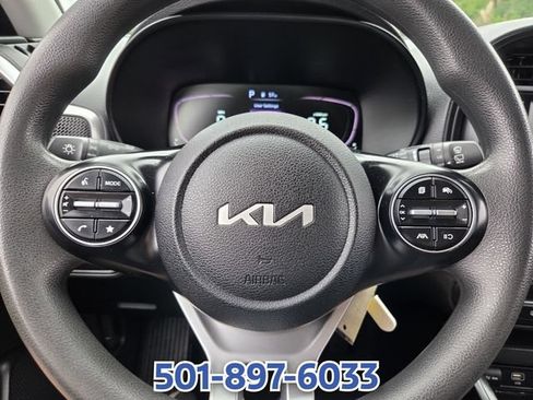 Used 2023 Kia Soul LX w/ LX Technology Package FWD image 20