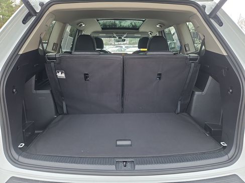 Certified 2025 Volkswagen Atlas SEL Premium R-Line image 39