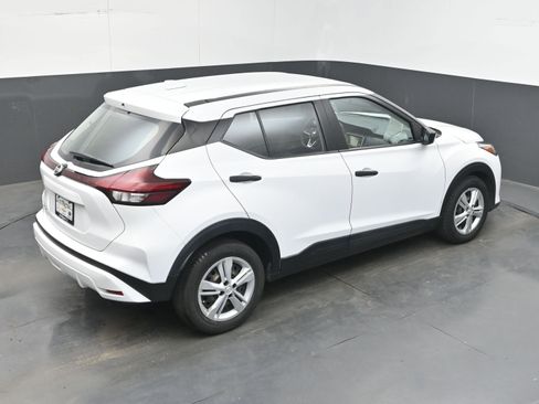 Used 2021 Nissan Kicks S FWD image 35