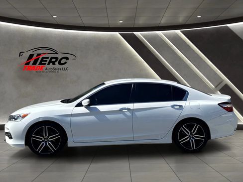 Used 2017 Honda Accord Sport image 56