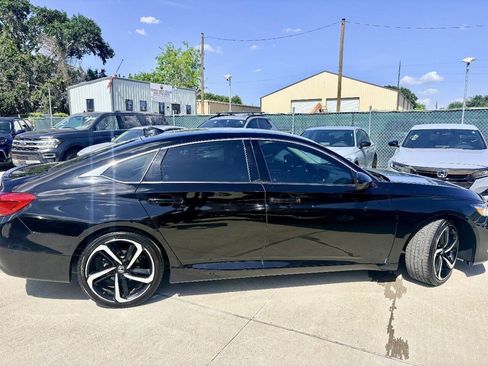Used 2022 Honda Accord Sport Special Edition image 4