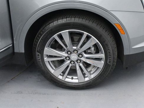 Used 2025 Cadillac XT5 Premium Luxury w/ LPO, Floor Liner Package image 33