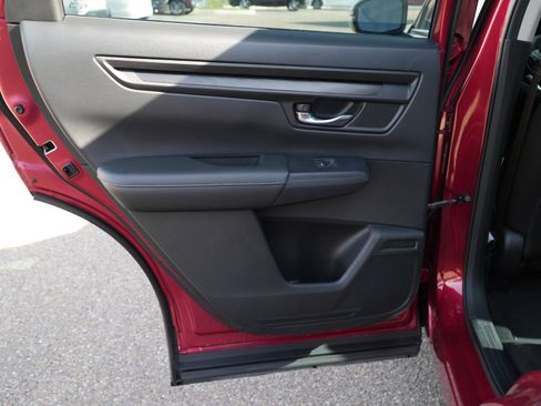 Used 2024 Honda CR-V LX image 17