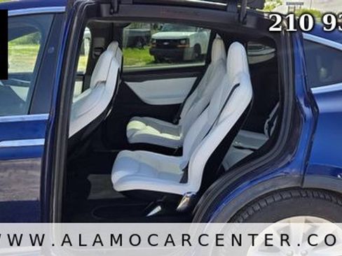 Used 2017 Tesla Model X 100D AWD/4WD image 30