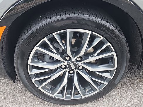 Used 2024 Cadillac XT4 Sport AWD/4WD image 4