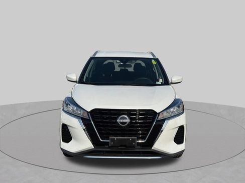 Used 2023 Nissan Kicks SV FWD image 12