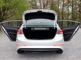 Used 2017 Hyundai Elantra Limited image 5