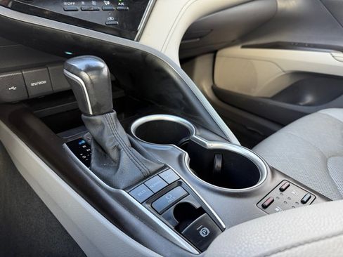 Certified 2023 Toyota Camry XLE image 22