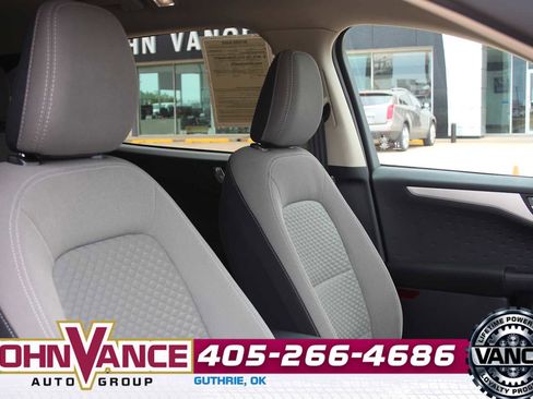 Used 2020 Ford Escape SE FWD image 18