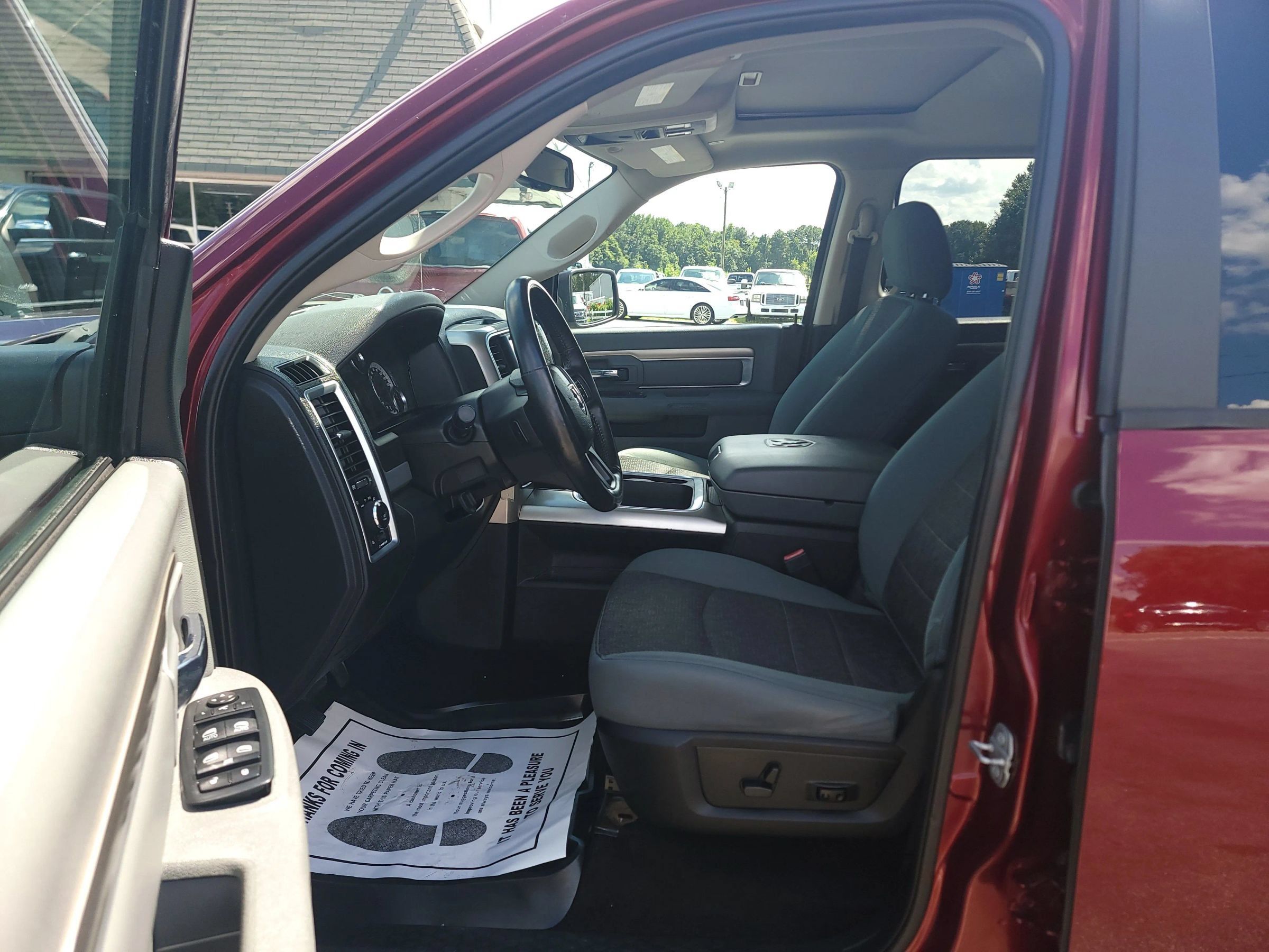 Used 2017 RAM 1500 Big Horn AWD/4WD image 15