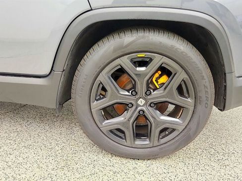Used 2022 Rivian R1T Adventure AWD/4WD image 9