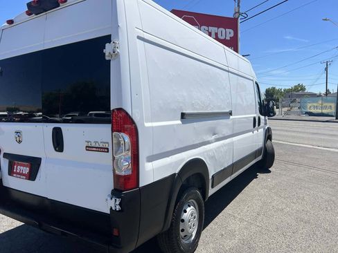 Used 2019 RAM ProMaster 2500 FWD image 5