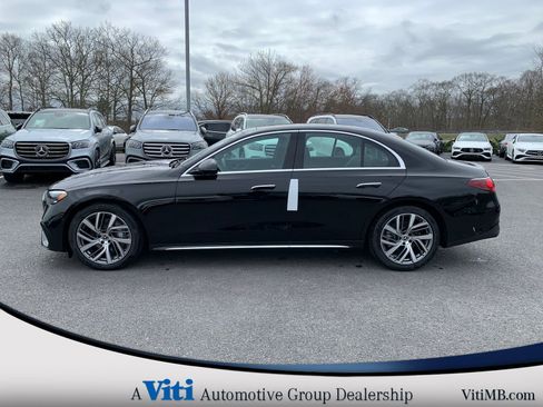 Used 2025 Mercedes-Benz E 350 4MATIC Sedan image 5