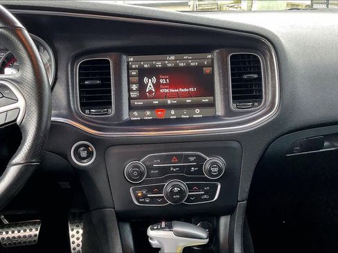 Used 2018 Dodge Charger R/T w/ Plus Group image 9