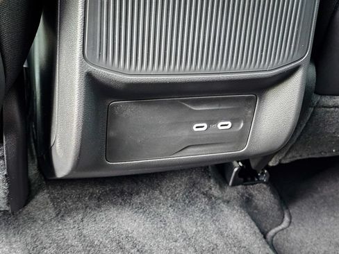 New 2026 Jeep Cherokee Limited AWD/4WD image 34