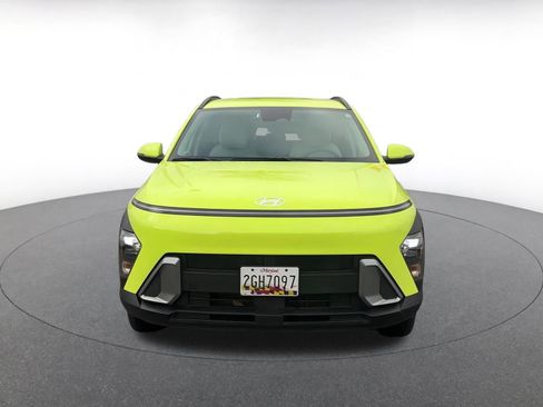 Used 2025 Hyundai Kona SEL image 4