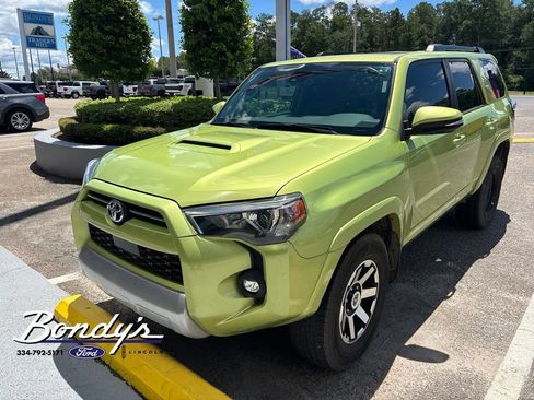 Used 2023 Toyota 4Runner TRD Off-Road Premium w/ Moonroof Package AWD/4WD image 3