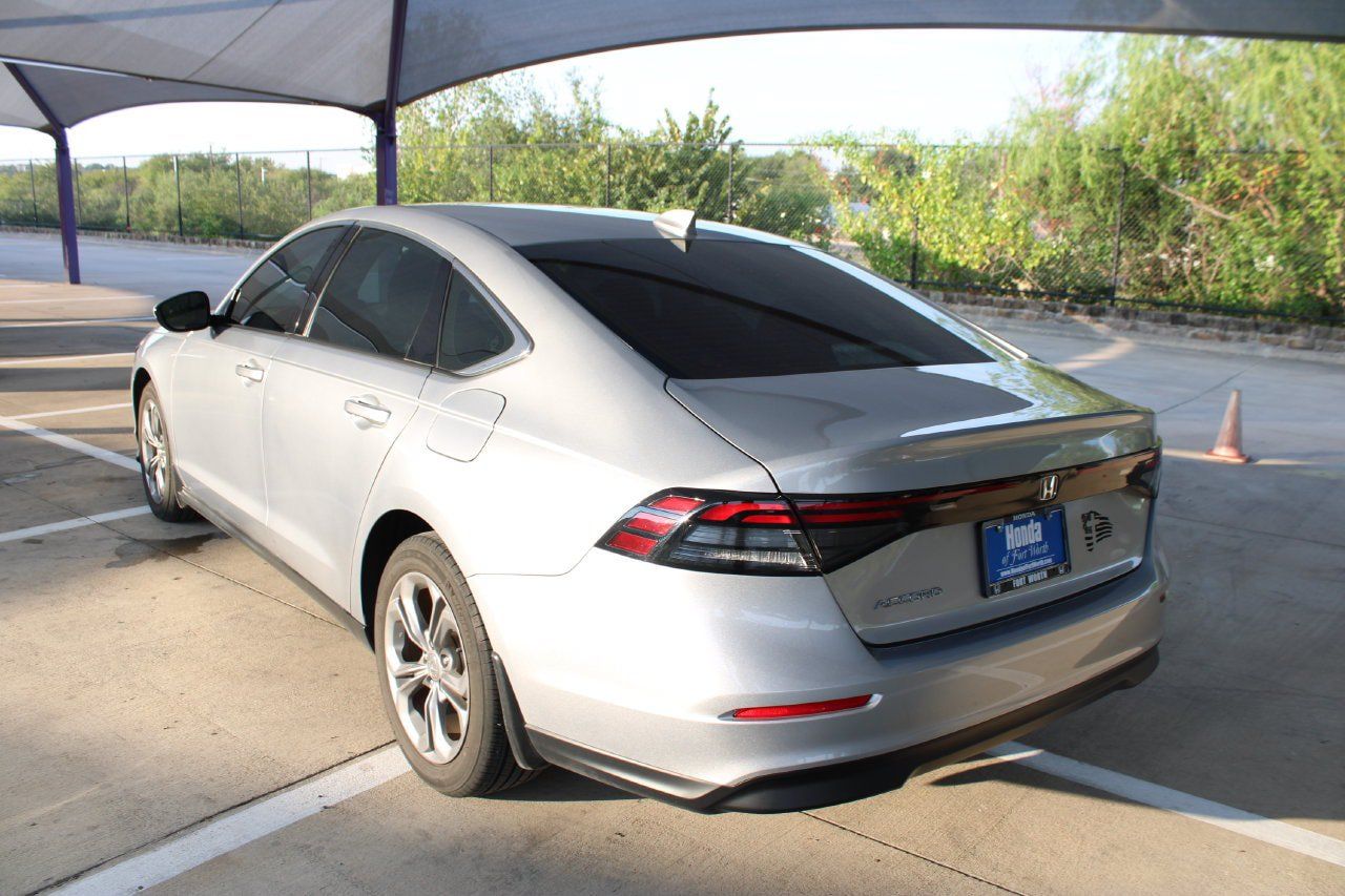 Used 2024 Honda Accord EX image 3