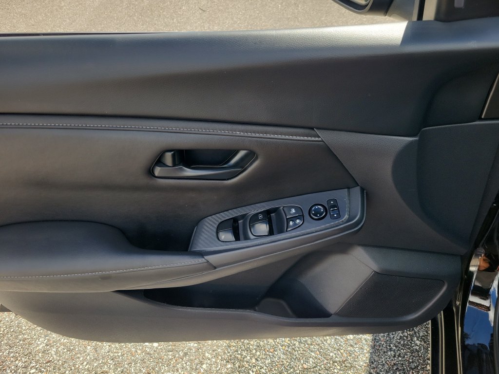Used 2025 Nissan Sentra S FWD image 11
