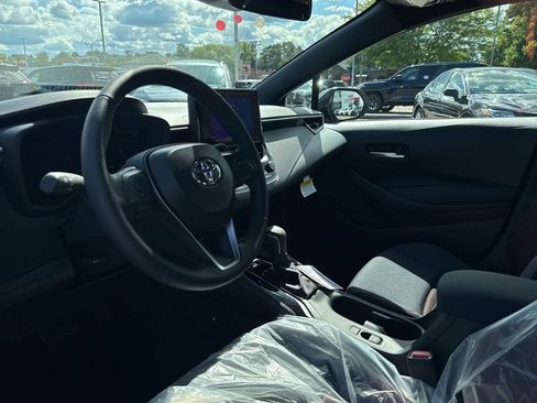New 2026 Toyota Corolla SE w/ Carpet Mat Package (TMS) FWD image 13