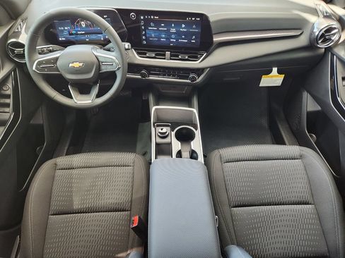 New 2027 Chevrolet Equinox LT FWD image 17