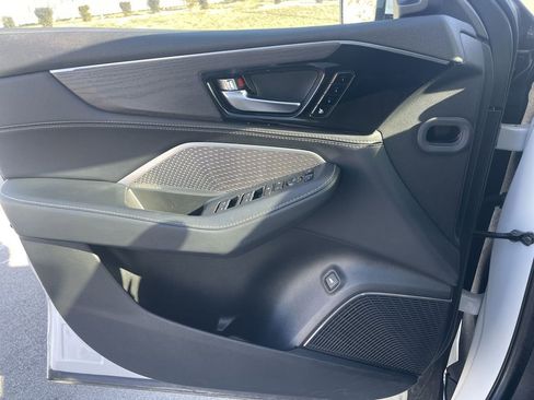 Used 2022 Acura MDX SH-AWD w/ Advance Package image 35