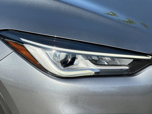 Used 2025 INFINITI QX50 Pure AWD/4WD image 12