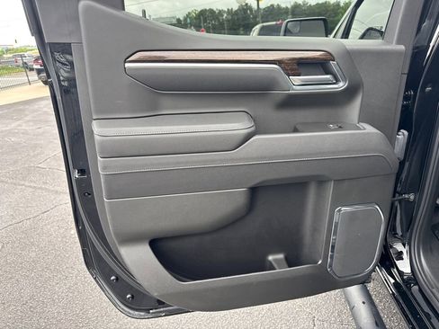 Used 2025 GMC Sierra 1500 Elevation RWD image 22