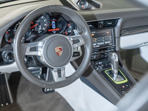 Used 2013 Porsche 911 Carrera S RWD image 15