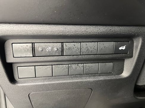 Used 2025 Mitsubishi Outlander SE FWD image 51