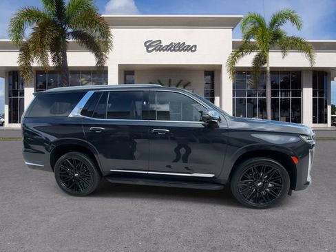 Certified 2023 Cadillac Escalade Premium Luxury RWD image 17