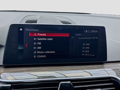 Used 2018 BMW 530e image 11