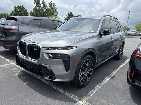 Certified 2024 BMW X7 M60i AWD/4WD image 13