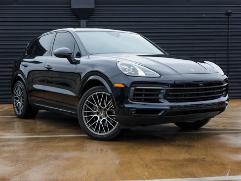 Certified 2022 Porsche Cayenne E-Hybrid image 9