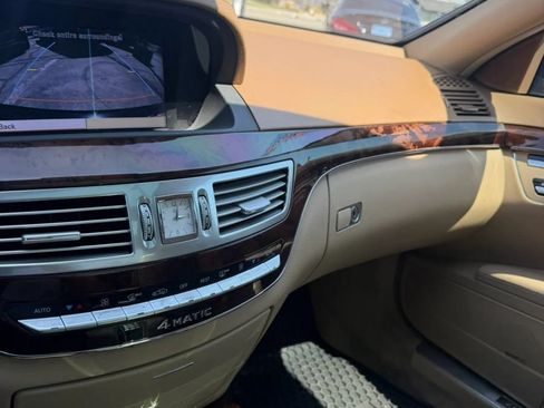 Used 2011 Mercedes-Benz S 550 4MATIC w/ Sport Pkg image 11