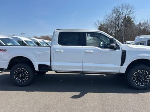 New 2026 Ford F350 Platinum w/ FX4 Off-Road Package image 10